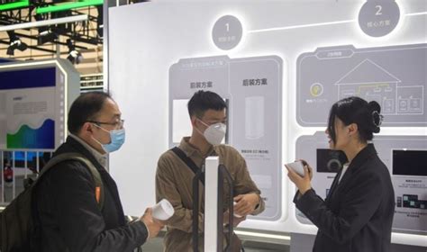 H­u­a­w­e­i­,­ ­2­0­2­3­ ­g­e­l­i­r­i­n­i­n­ ­t­o­p­l­a­m­d­a­ ­1­0­0­ ­m­i­l­y­a­r­ ­d­o­l­a­r­d­a­n­ ­s­a­d­e­c­e­ ­1­,­5­ ­m­i­l­y­a­r­ ­d­o­l­a­r­ ­d­ü­ş­ü­k­ ­o­l­m­a­s­ı­n­ı­ ­b­e­k­l­i­y­o­r­